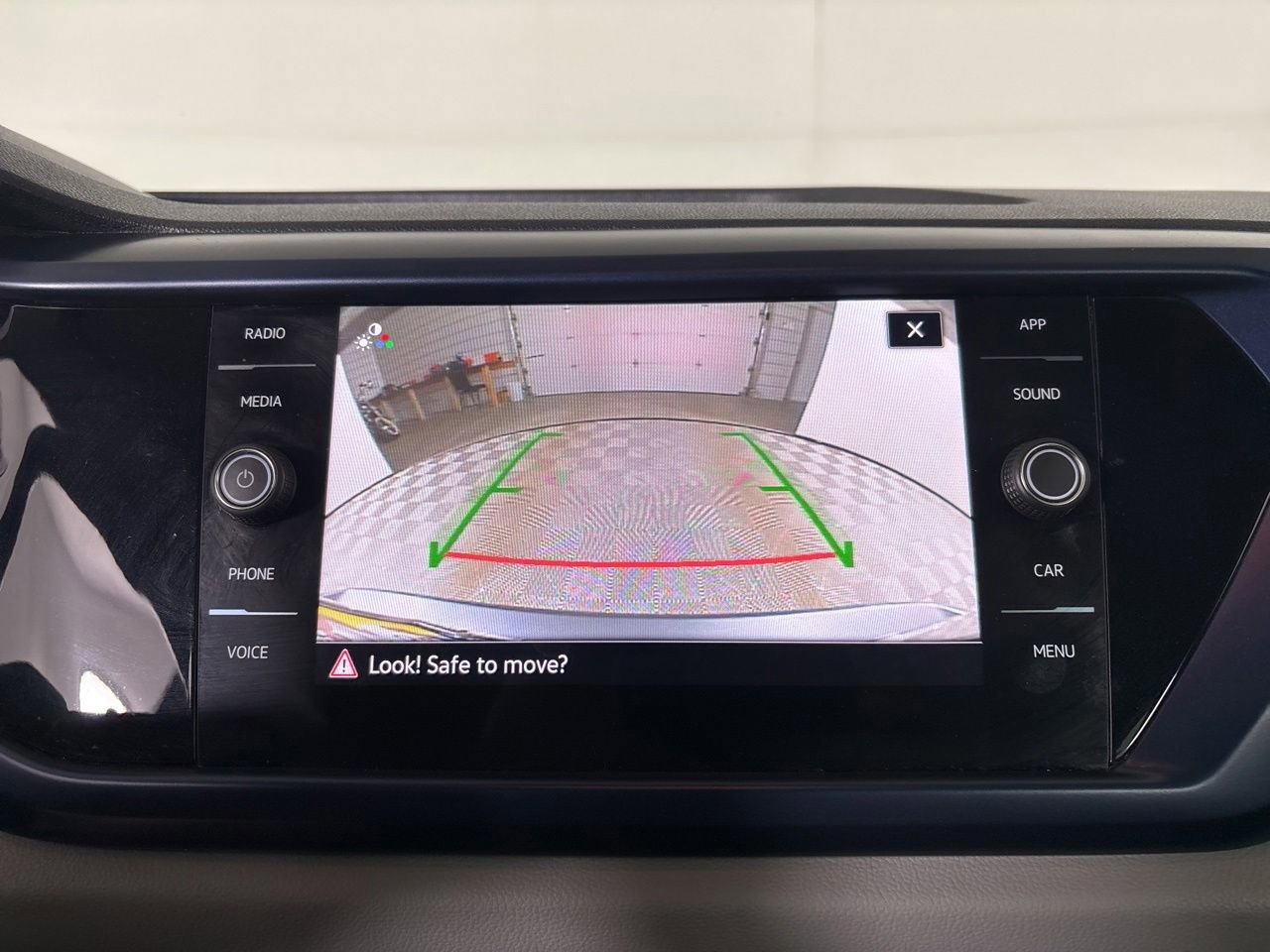 Used 2022 Volkswagen Taos SE AWD/4WD image 14