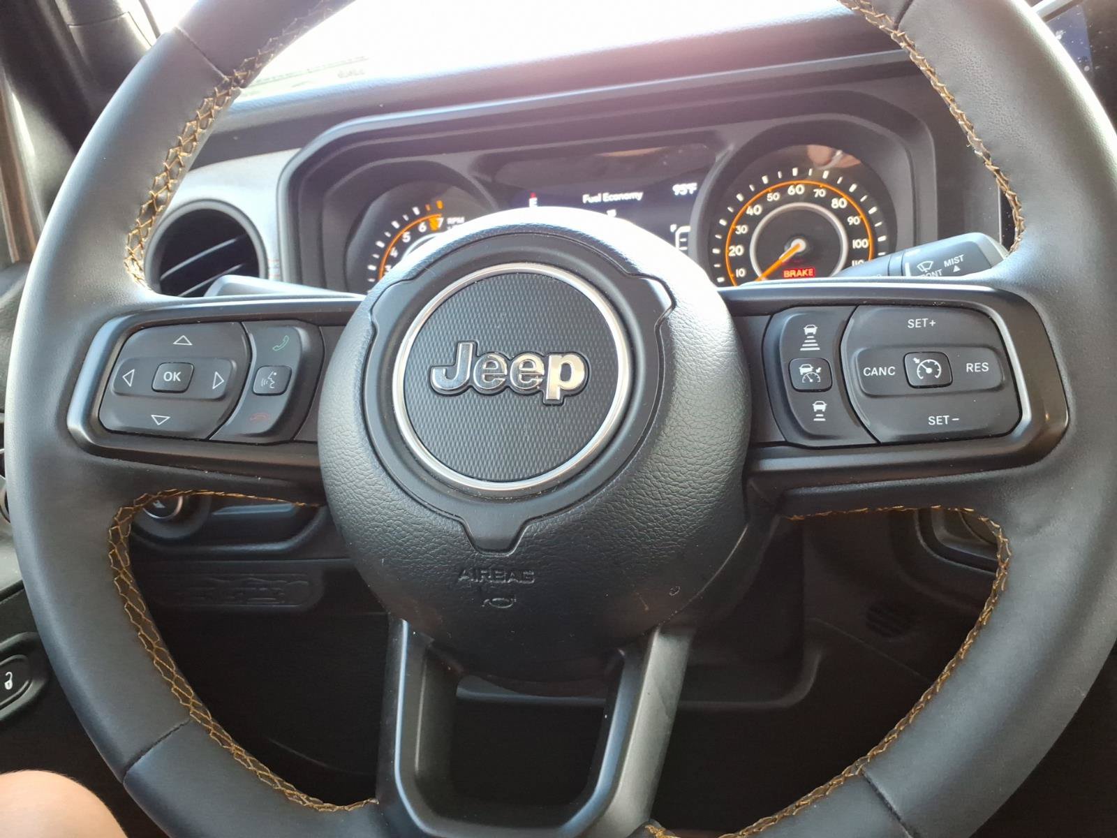 Used 2024 Jeep Gladiator Sport AWD/4WD image 15