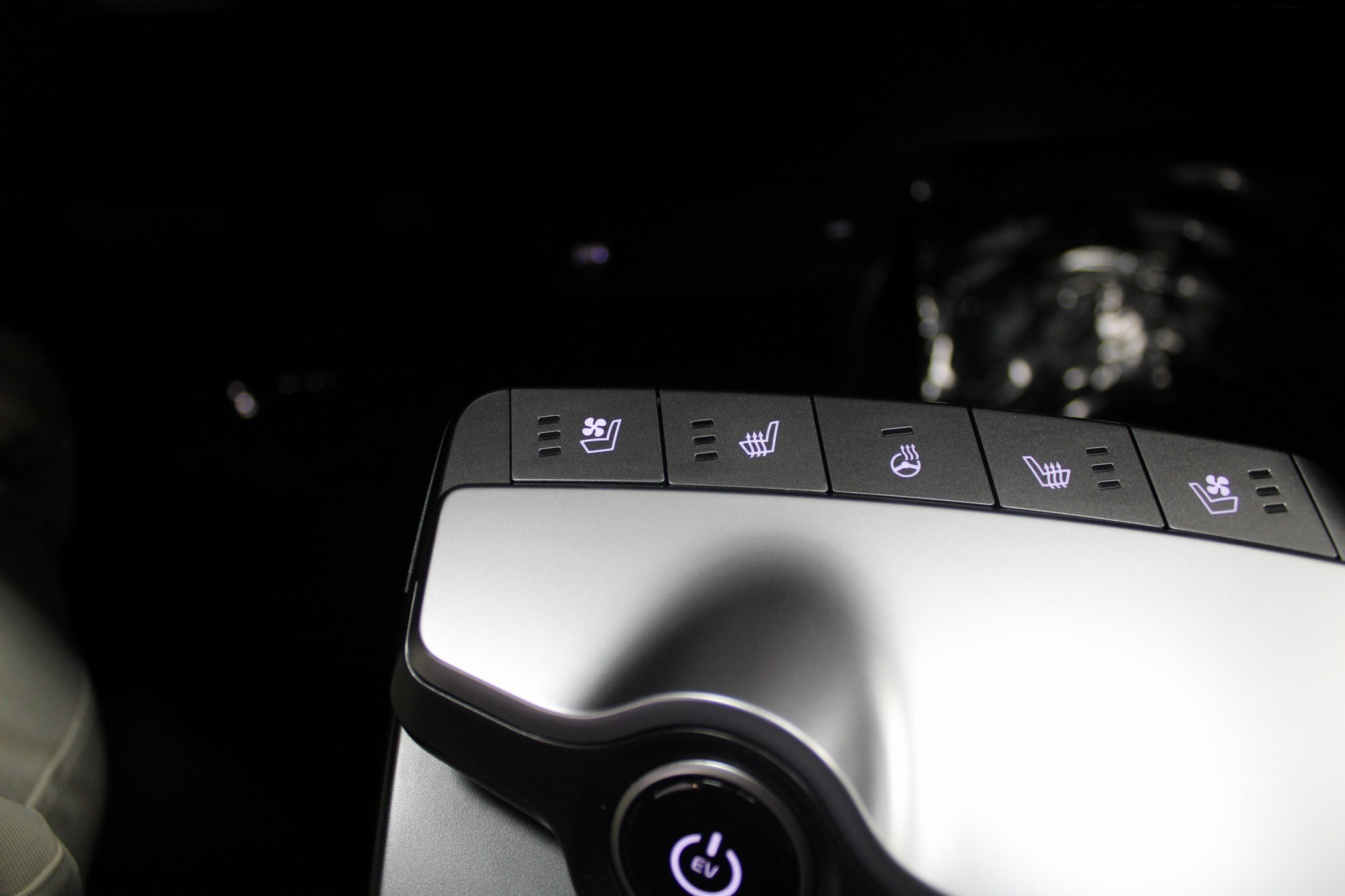 Used 2024 Kia EV6 Wind w/ Wind Technology Package image 39