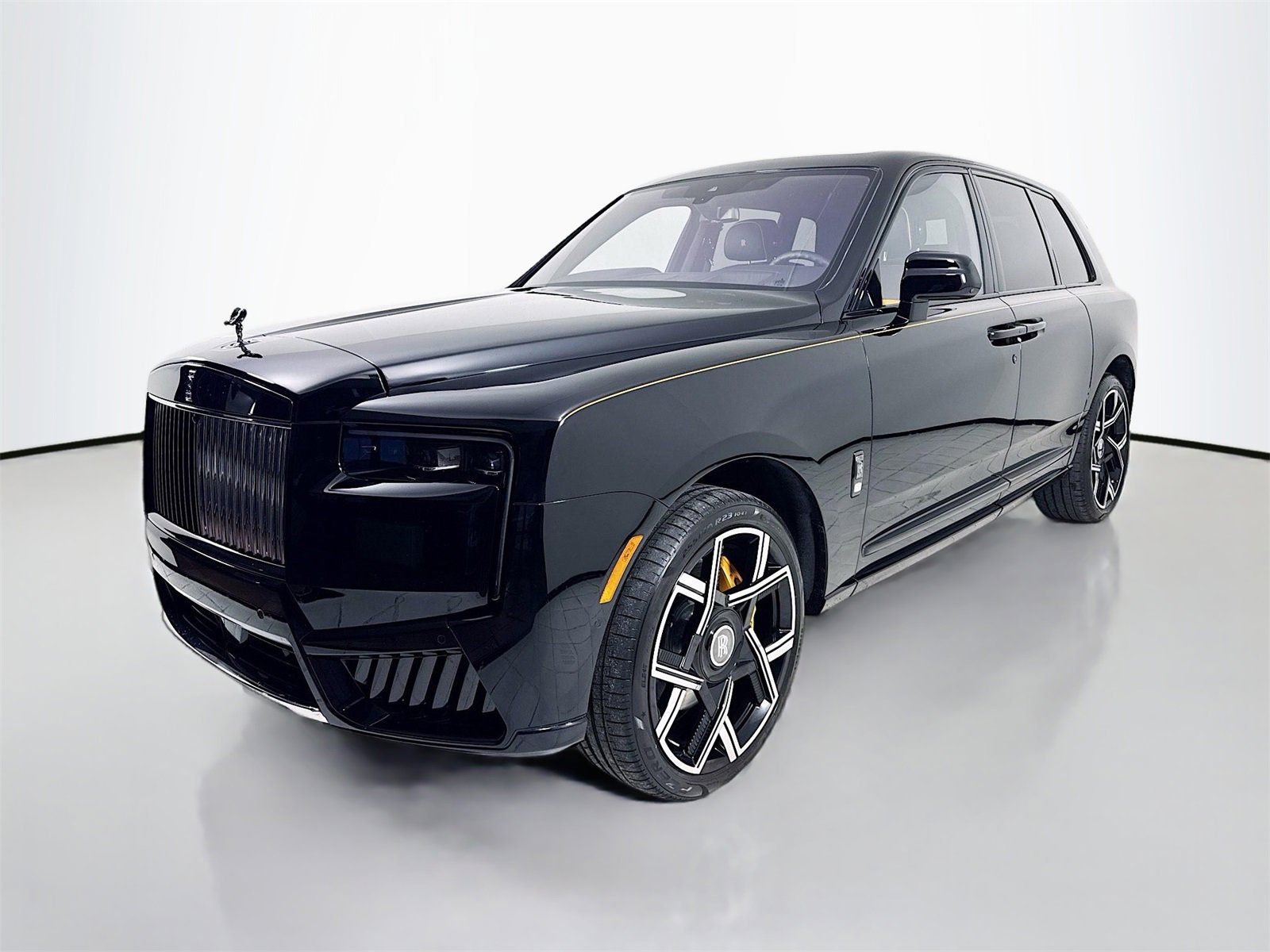Used 2025 Rolls-Royce Cullinan Black Badge image 3