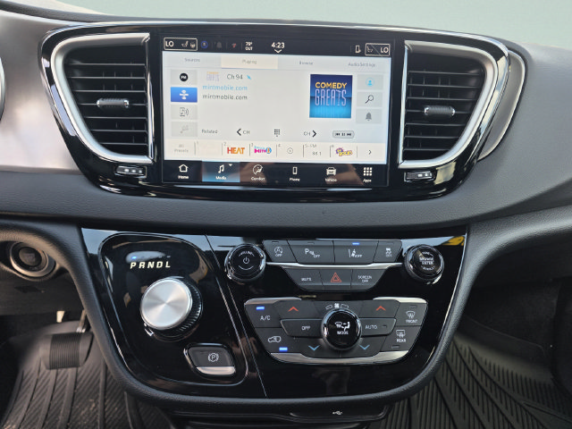 New 2026 Chrysler Voyager LX FWD image 25