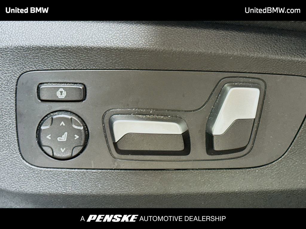 Used 2021 BMW X5 xDrive40i w/ M Sport Package AWD/4WD image 4