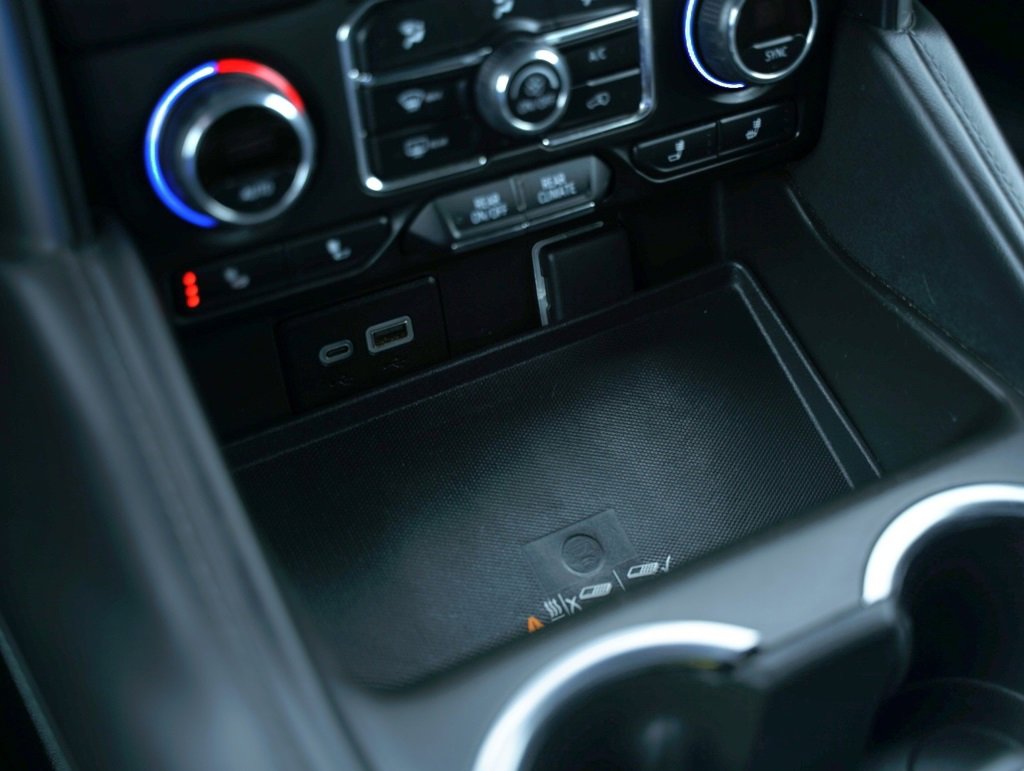 Used 2023 Chevrolet Tahoe LT w/ Luxury Package image 20