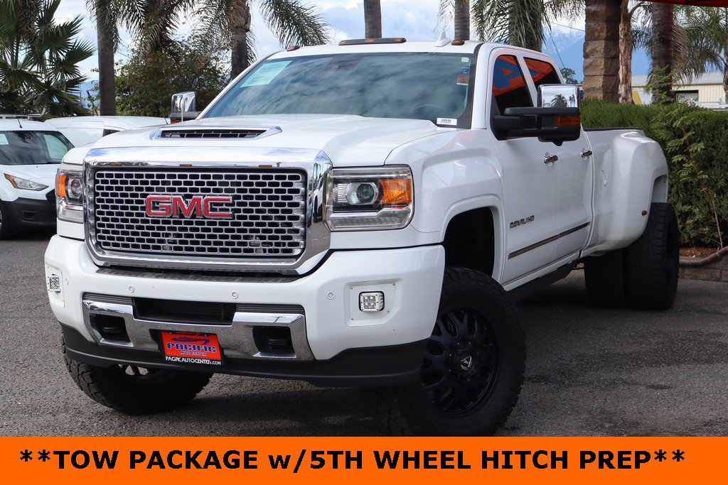 Used 2016 GMC Sierra 3500 Denali w/ Duramax Plus Package image 4
