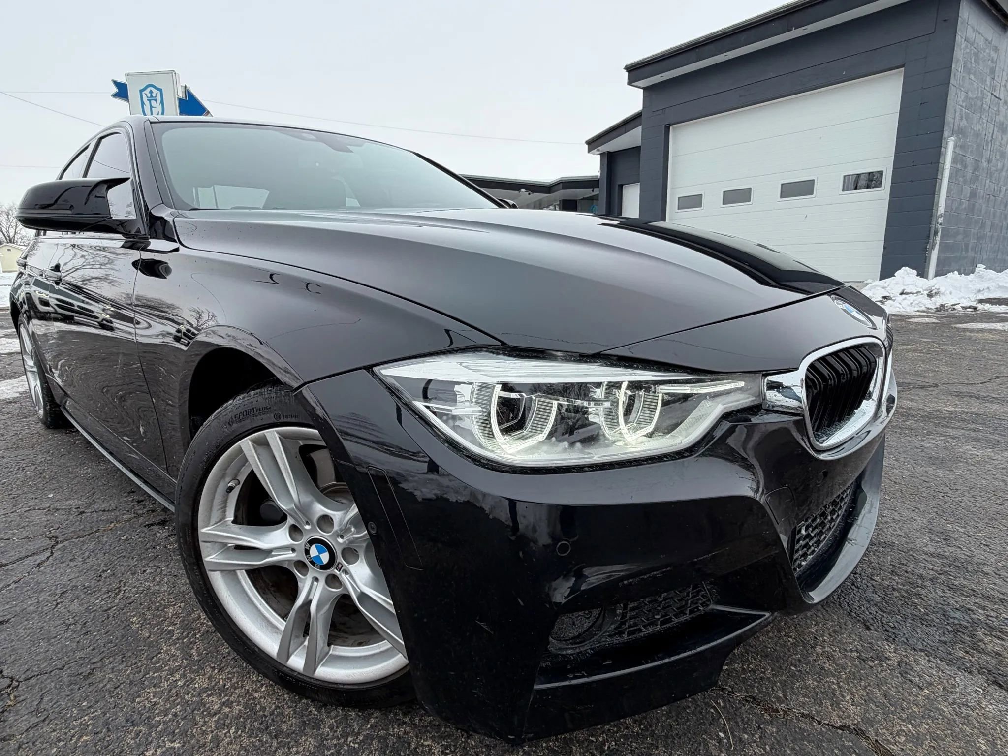 Used 2017 BMW 340i xDrive Sedan image 3