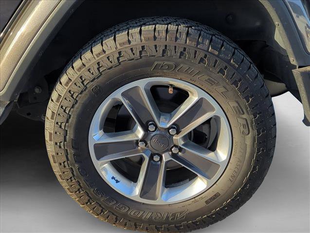 Used 2020 Jeep Wrangler Unlimited Sahara video 4