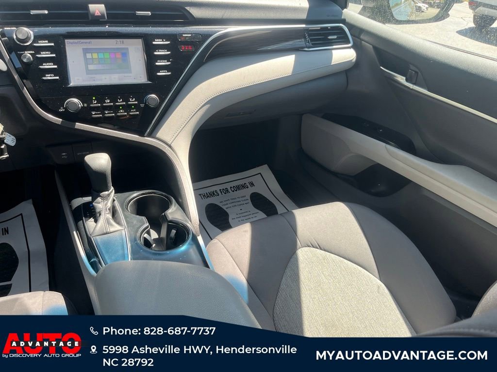 Used 2018 Toyota Camry LE FWD image 8