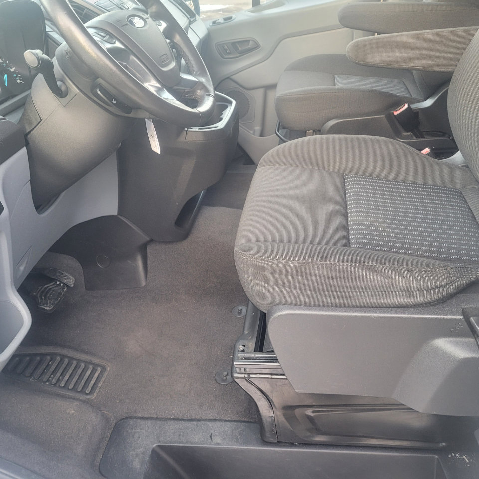 Used 2016 Ford Transit 150 XL image 12