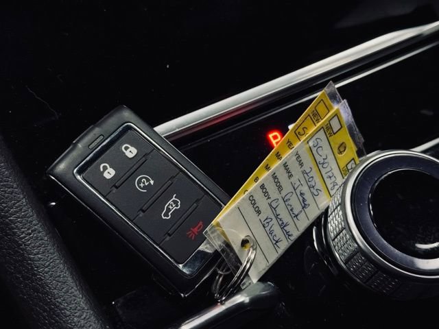 Certified 2025 Jeep Grand Cherokee Limited image 36