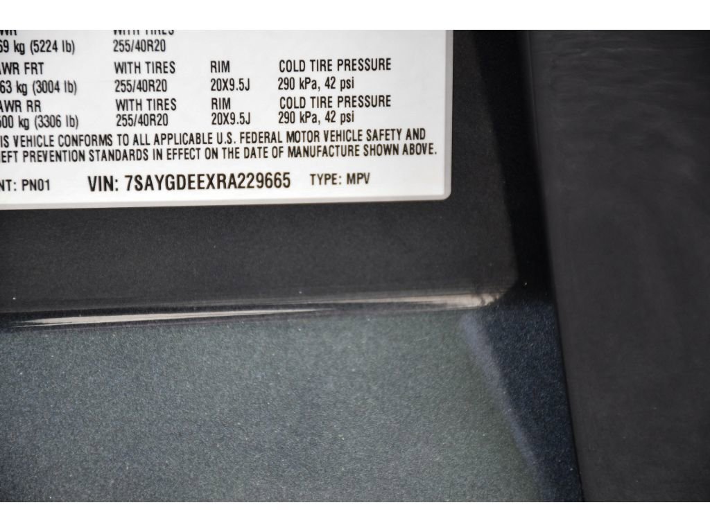 Used 2024 Tesla Model Y Long Range AWD/4WD image 27