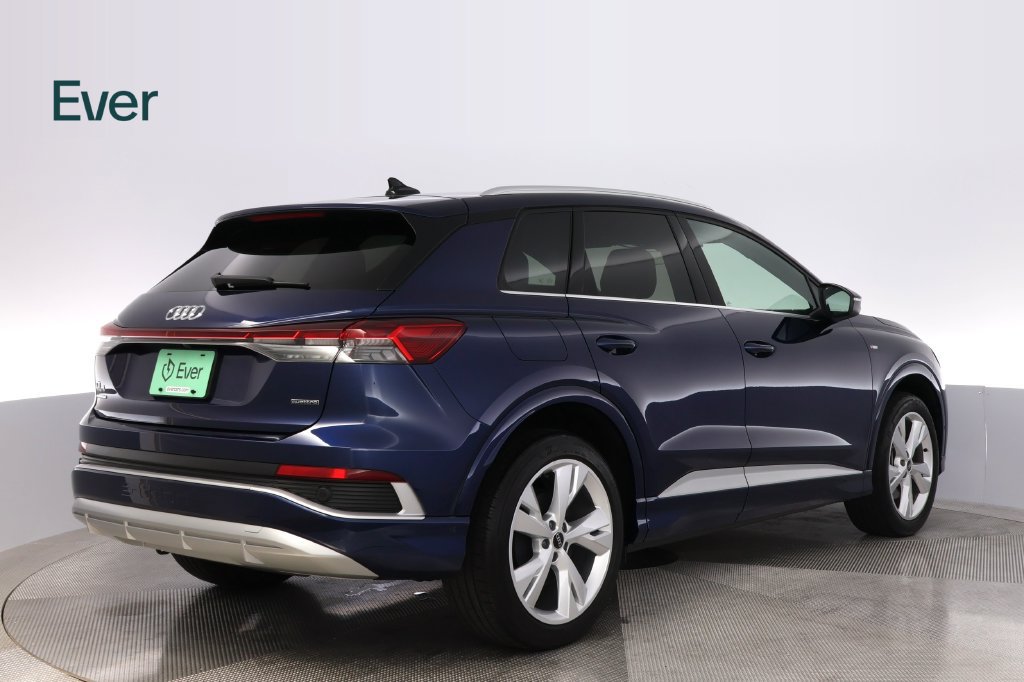 Used 2023 Audi Q4 e-tron Premium Plus AWD/4WD image 3