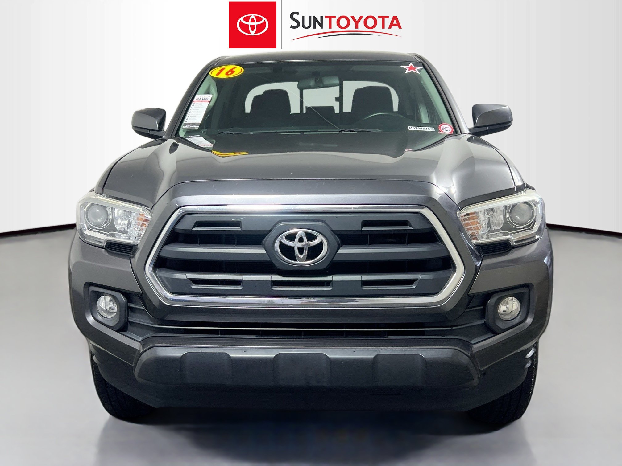 Used 2016 Toyota Tacoma SR5 w/ Towing Package RWD image 10