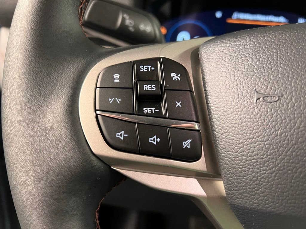 New 2026 Ford Explorer Active w/ Active Comfort Package AWD/4WD image 18