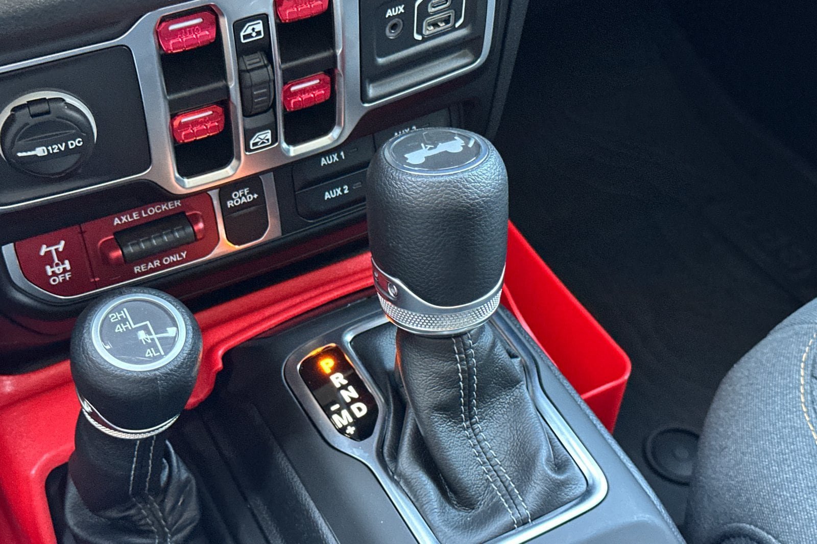 Used 2025 Jeep Wrangler Unlimited Sport AWD/4WD image 21