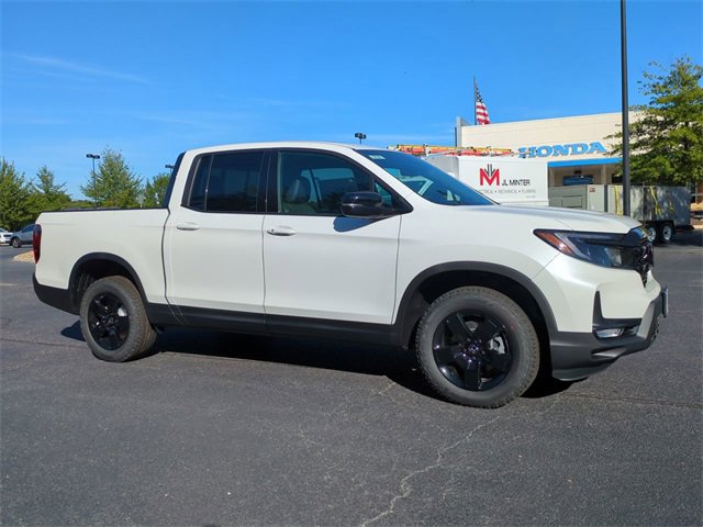 New 2026 Honda Ridgeline Black Edition image 2