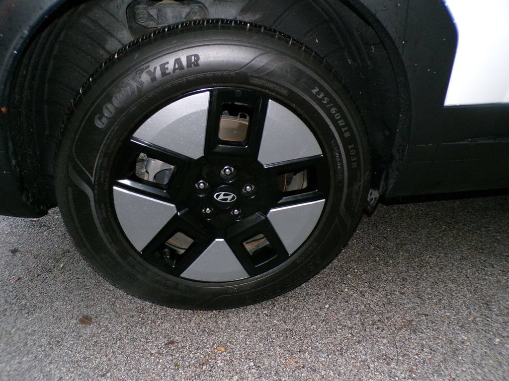 Certified 2024 Hyundai Santa Fe SEL FWD image 20