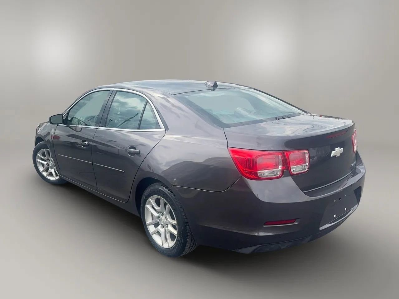 Used 2013 Chevrolet Malibu LT w/ Power Convenience Package FWD image 4