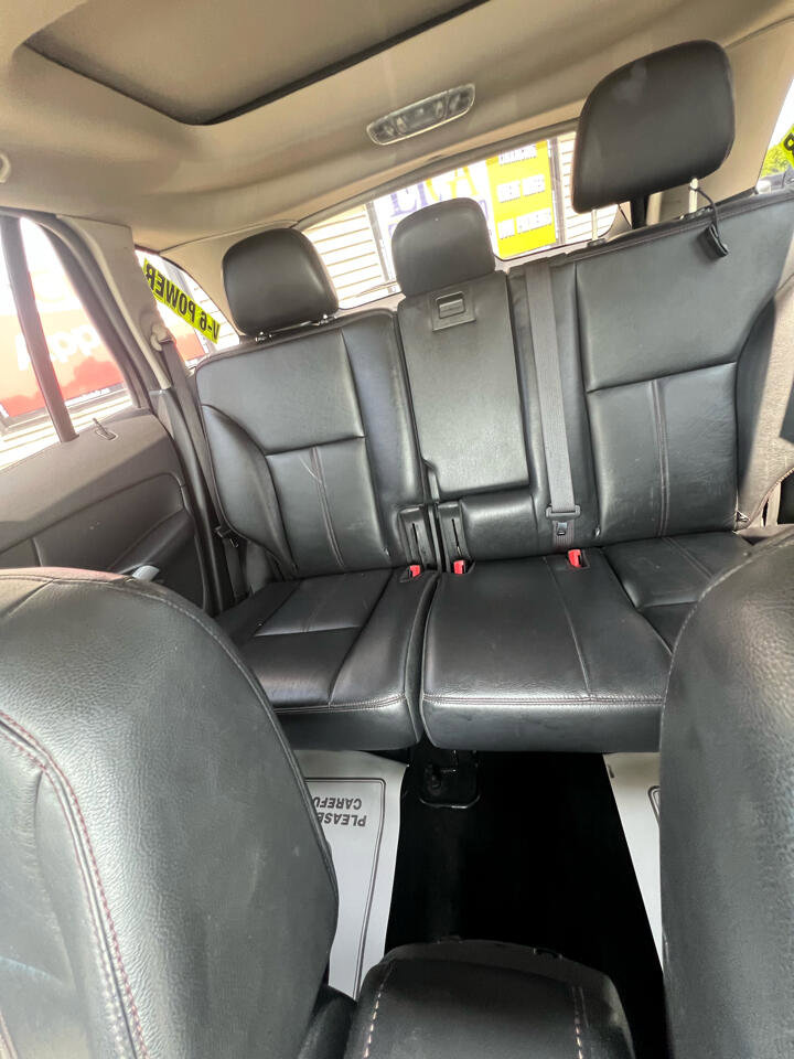 Used 2011 Ford Edge SEL w/ Canadian Comfort Pkg image 24