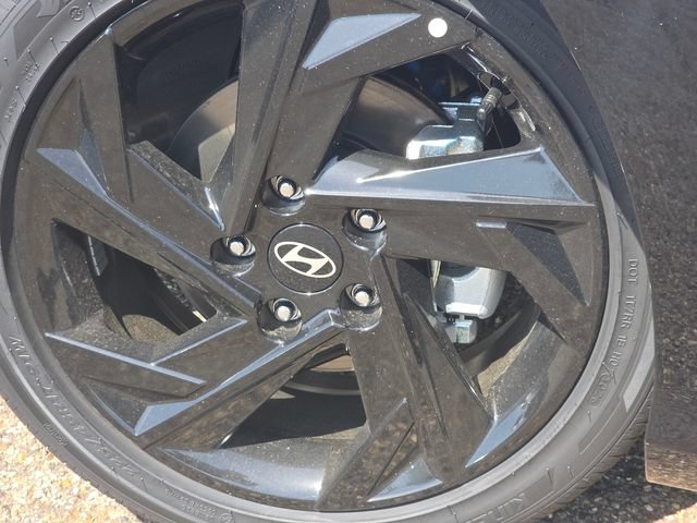 New 2026 Hyundai Elantra SEL FWD image 10