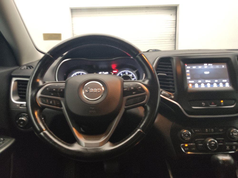 Used 2021 Jeep Cherokee Latitude Plus FWD image 22