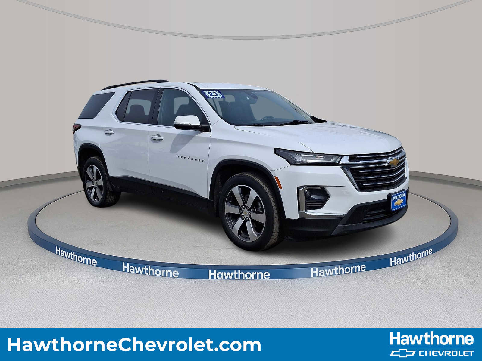 Used 2023 Chevrolet Traverse LT w/ LT Premium Package image 1