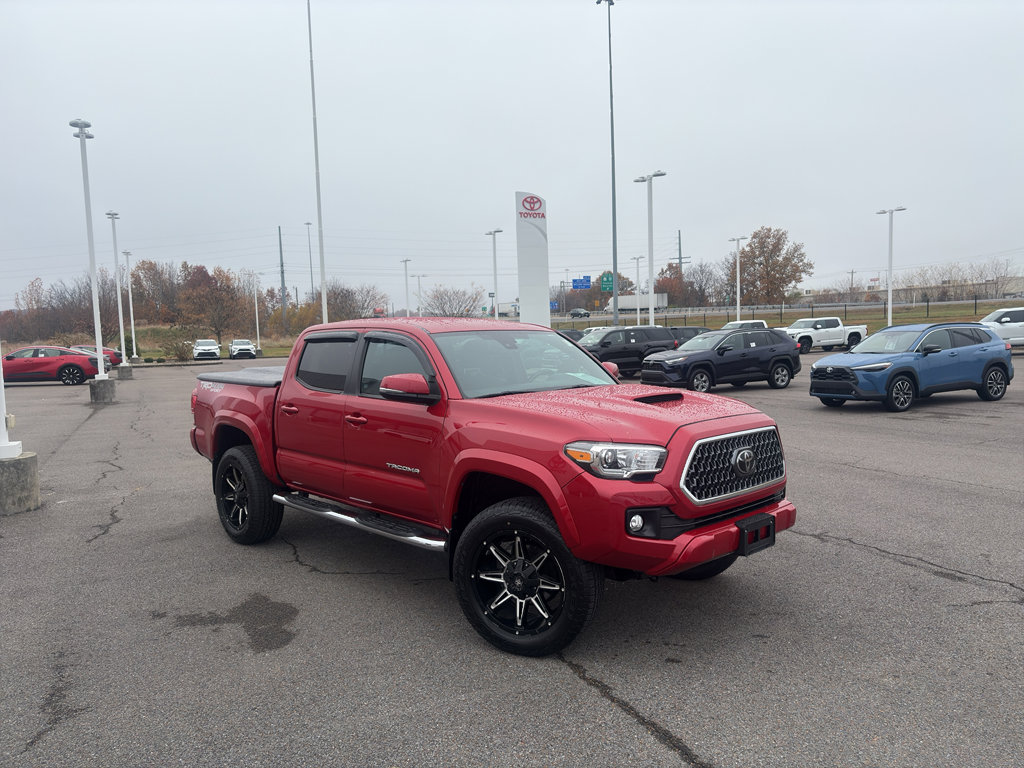 Used 2019 Toyota Tacoma TRD Sport image 7