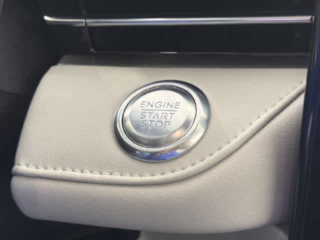 New 2026 Lincoln Nautilus Premier AWD/4WD image 9
