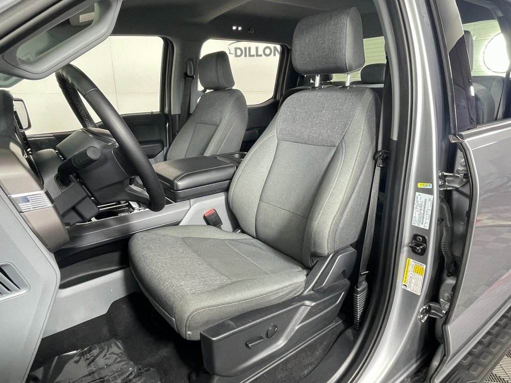 Used 2024 Ford F150 Lightning XLT image 22