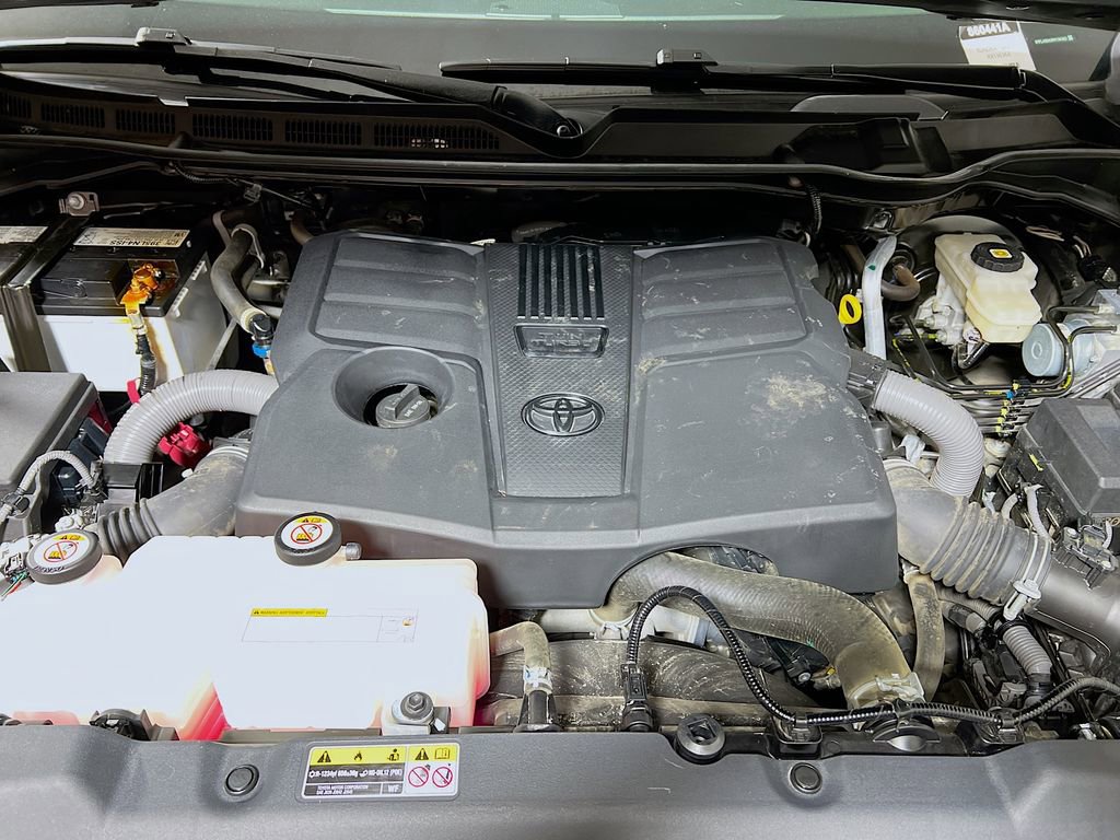 Used 2024 Toyota Tundra SR5 w/ TRD Off-Road Package AWD/4WD image 27
