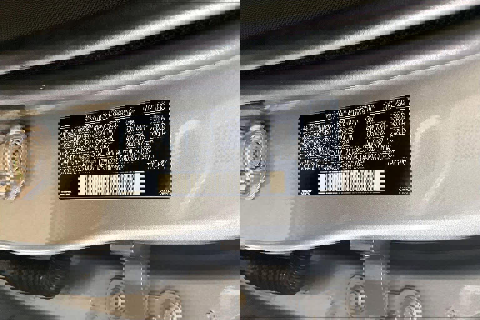 Used 2018 Volvo XC60 T5 Inscription w/ Convenience Package image 32