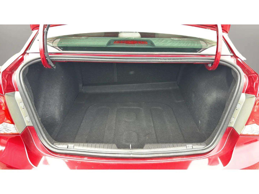 Used 2011 Chevrolet Cruze LT FWD image 9
