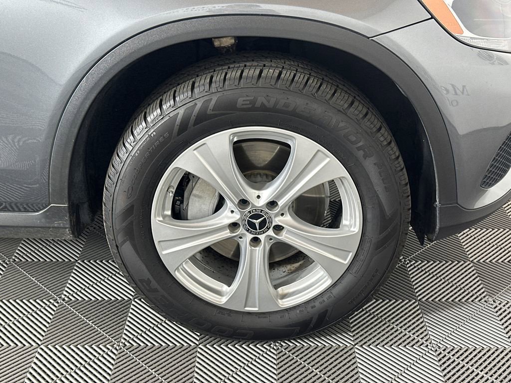 Used 2018 Mercedes-Benz GLC 300 4MATIC image 13