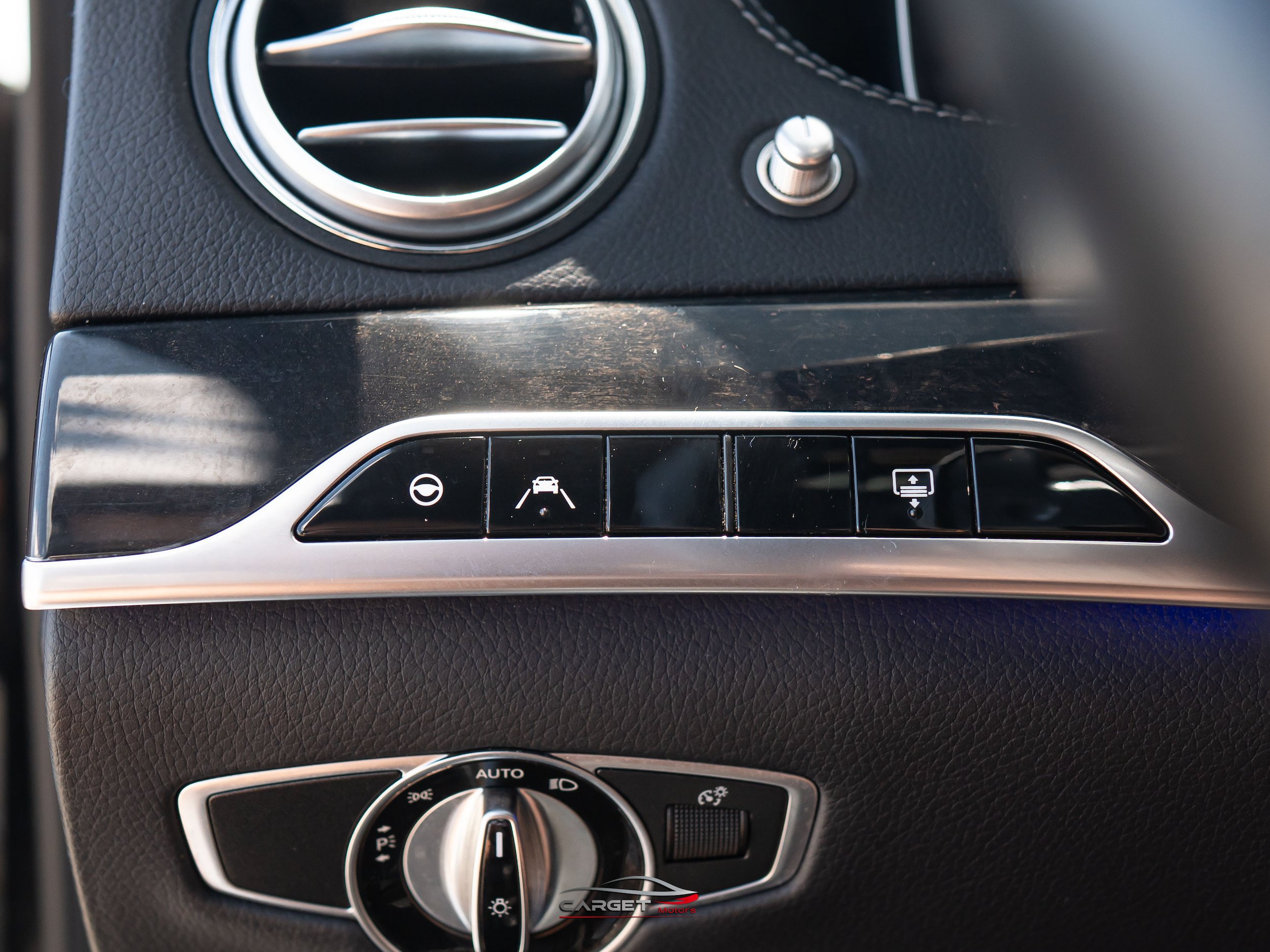 Used 2018 Mercedes-Benz S 450 4MATIC Sedan image 40
