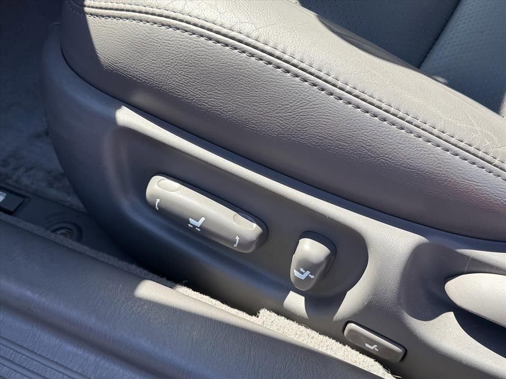 Used 2004 Toyota Solara SE Sport FWD image 18
