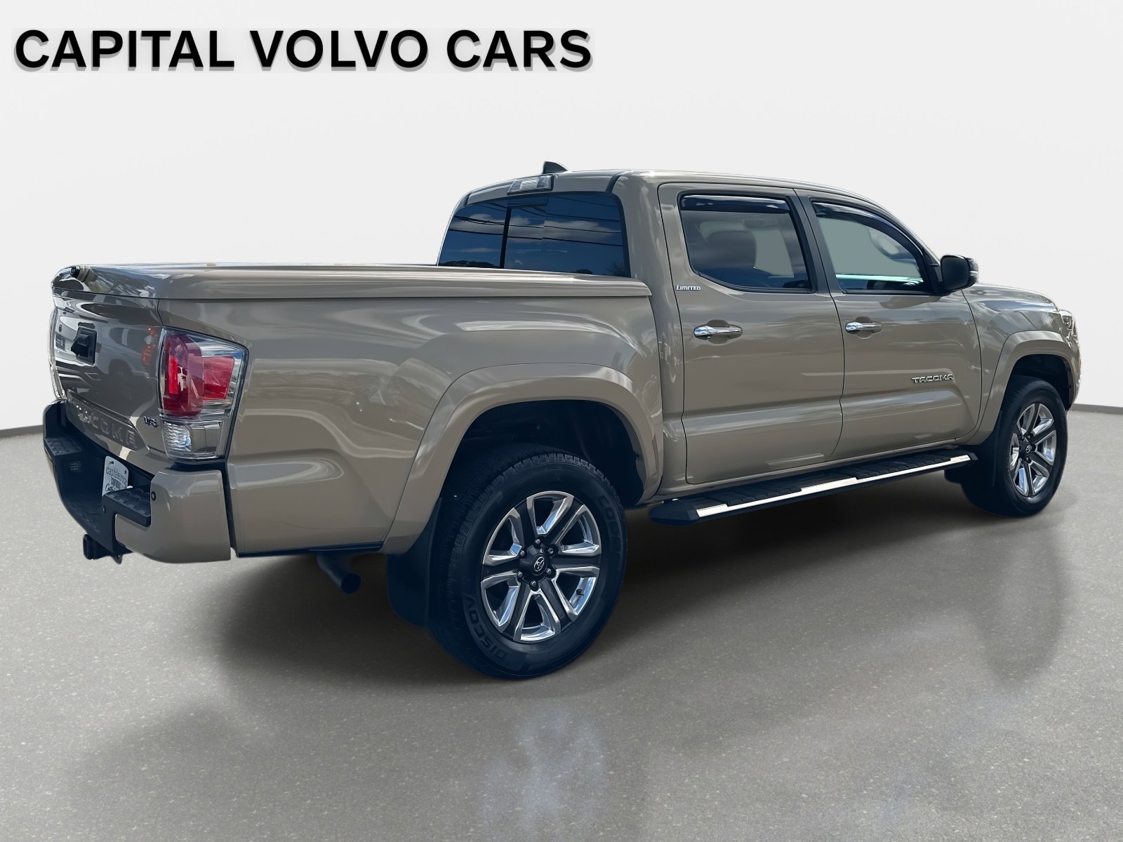 Used 2017 Toyota Tacoma Limited image 5