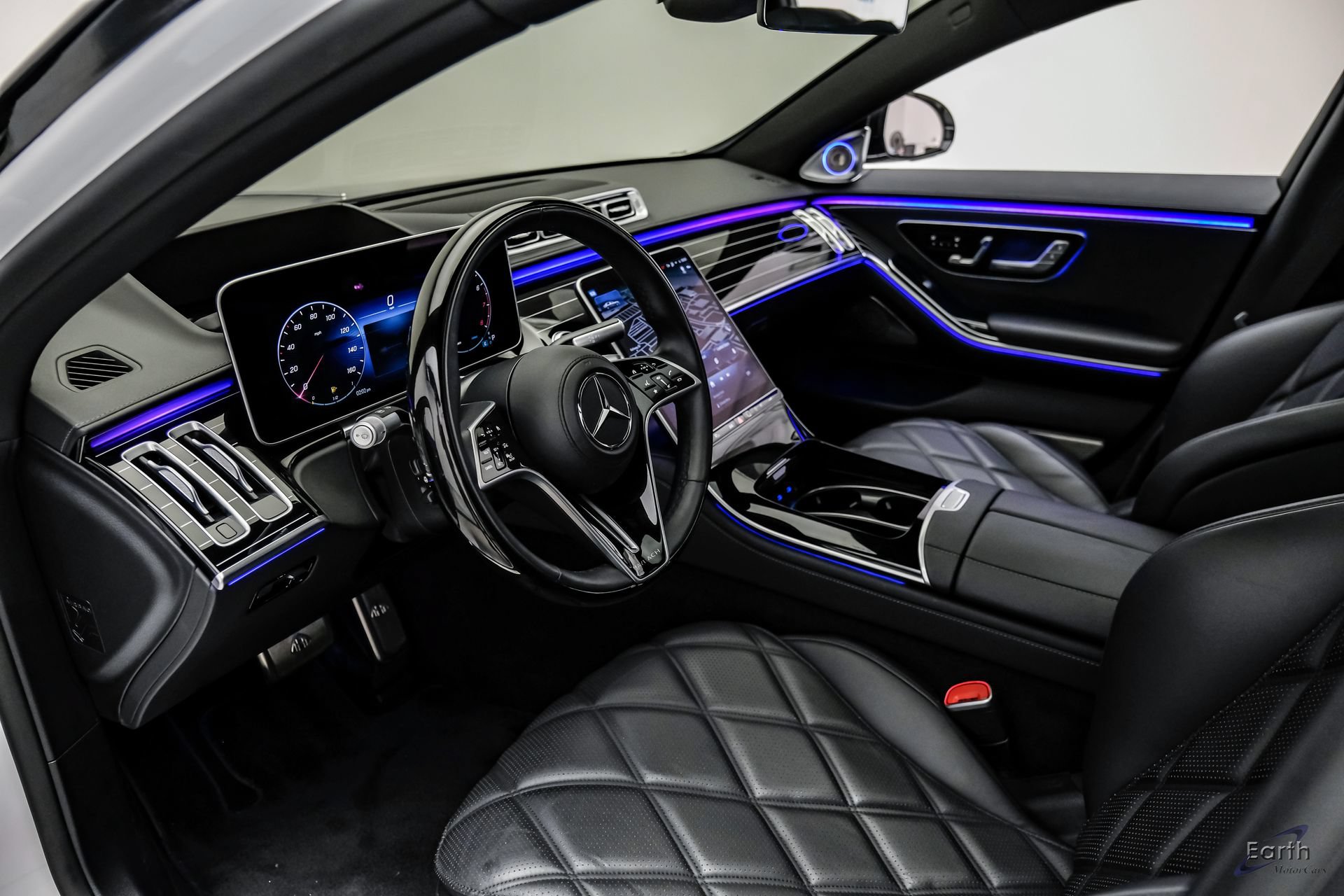 Used 2024 Mercedes-Benz Maybach S 580 4MATIC image 2