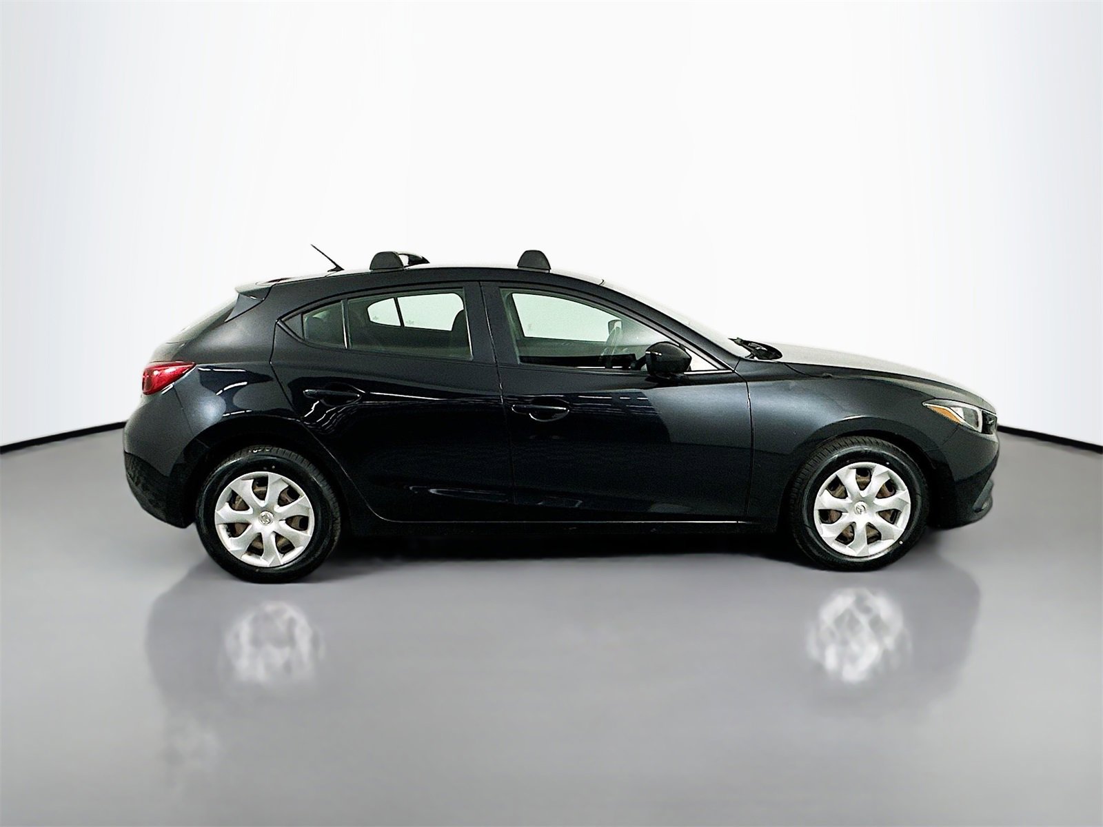 Used 2016 MAZDA MAZDA3 i Sport image 9