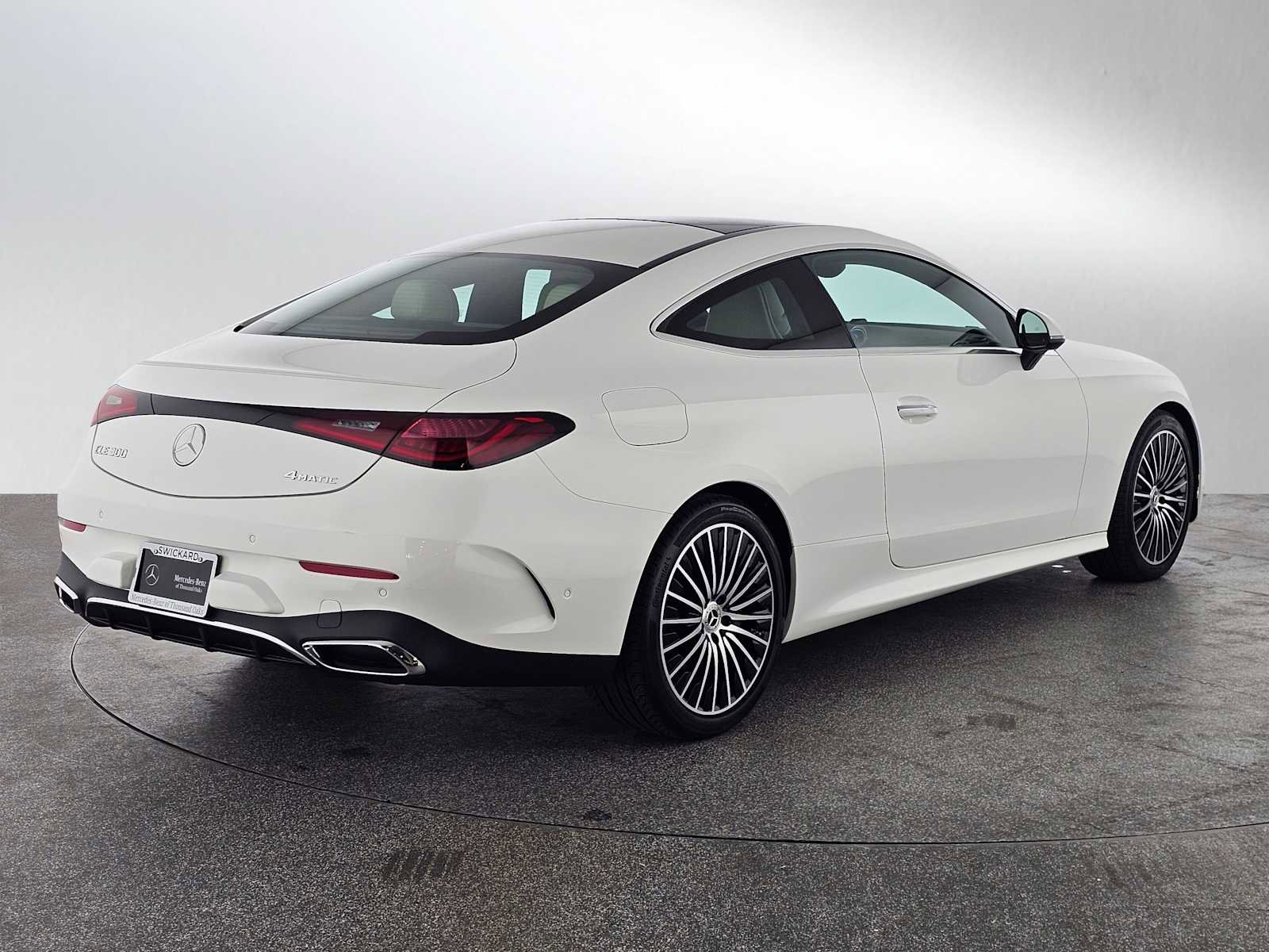 Used 2024 Mercedes-Benz CLE 300 4MATIC Coupe image 3