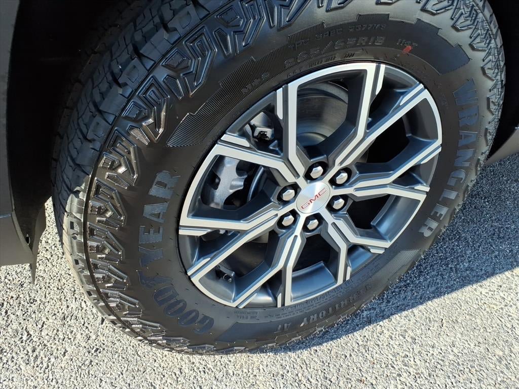 New 2026 GMC Acadia AT4 w/ Luxury Package AWD/4WD image 12