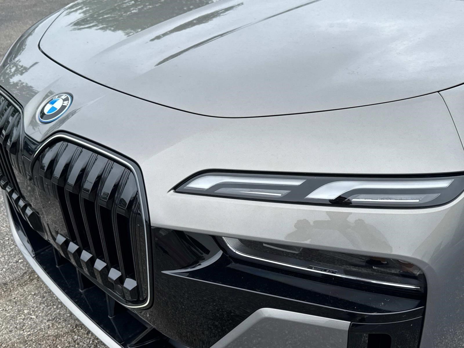 New 2025 BMW i7 xDrive60 AWD/4WD image 10