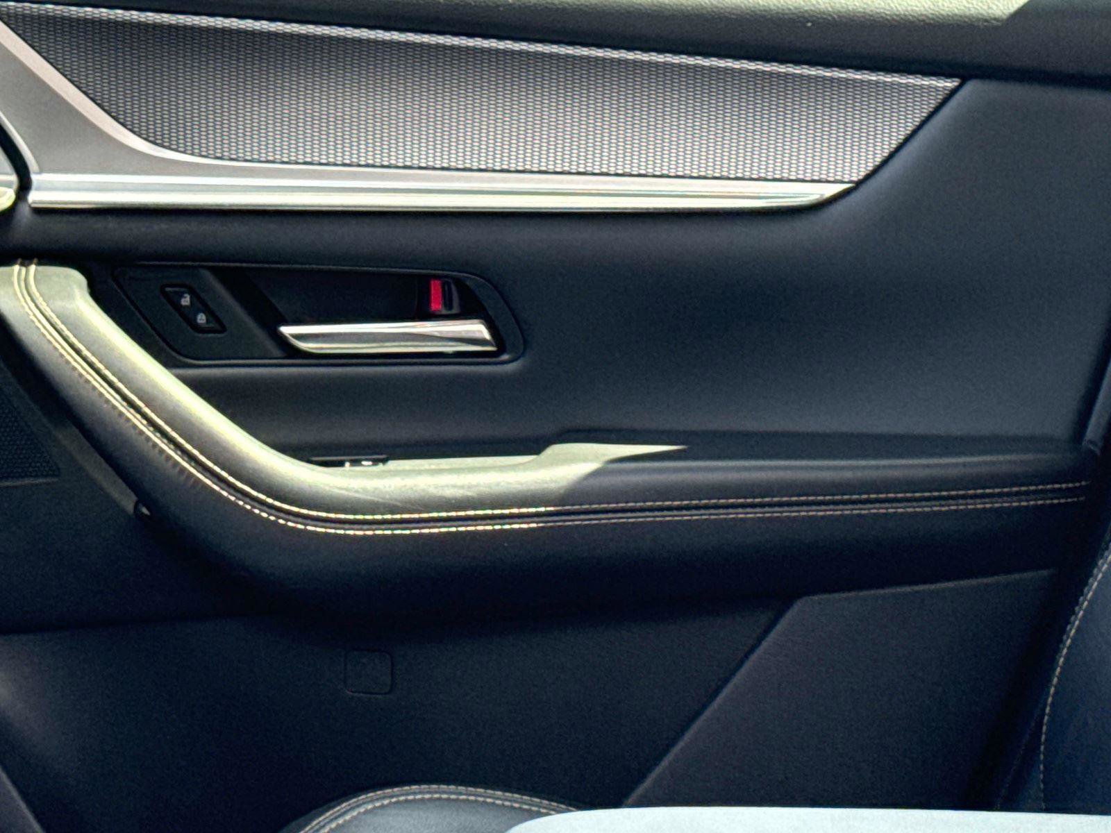 Certified 2024 MAZDA CX-90 3.3 Turbo w/ Preferred Plus image 23