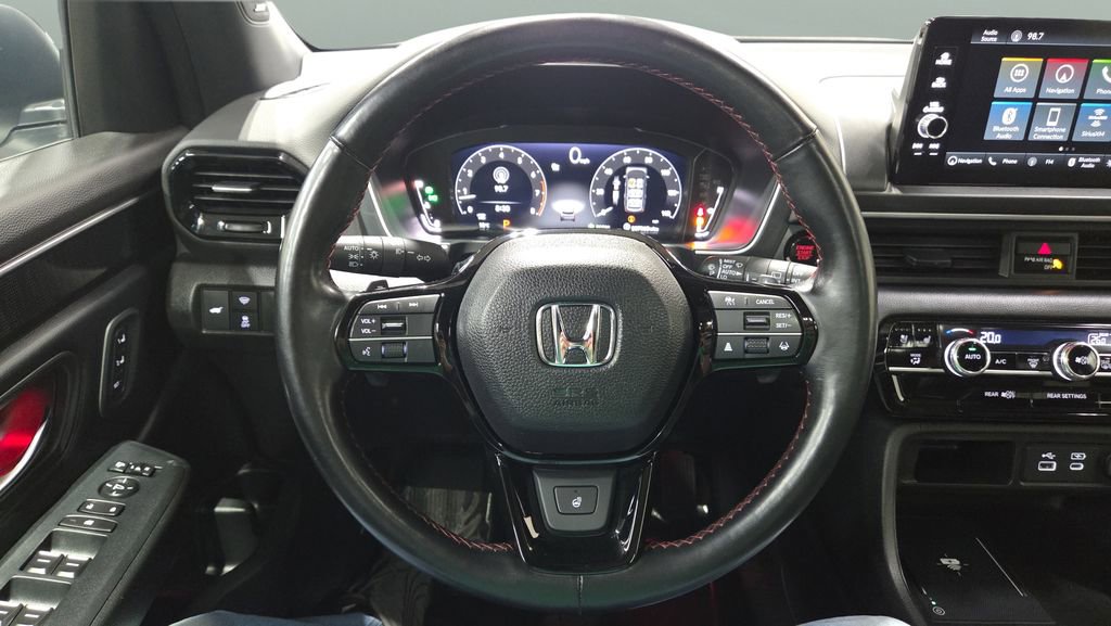 Used 2023 Honda Pilot Elite image 10