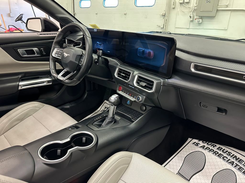 Used 2024 Ford Mustang Premium image 33