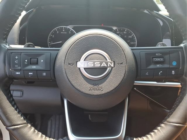 Used 2024 Nissan Pathfinder SV FWD image 12