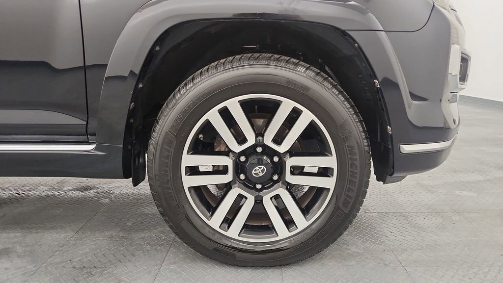 Used 2014 Toyota 4Runner Limited image 22