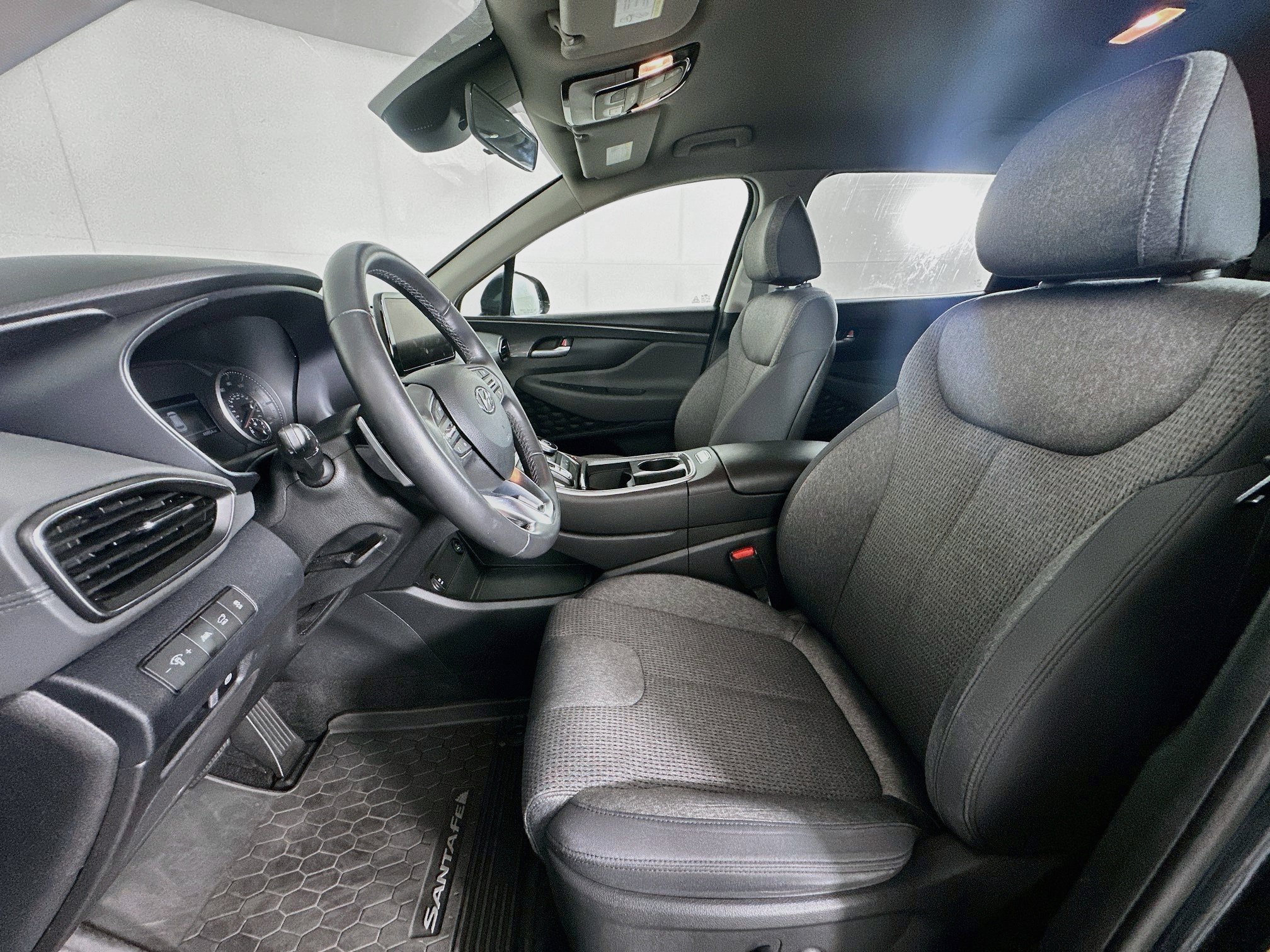 Used 2023 Hyundai Santa Fe SEL FWD image 13