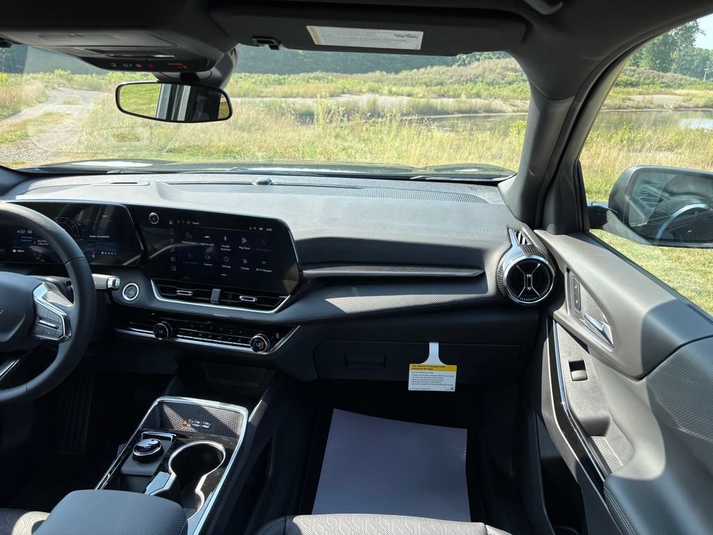 New 2027 Chevrolet Equinox LT w/ Convenience Package II FWD image 37