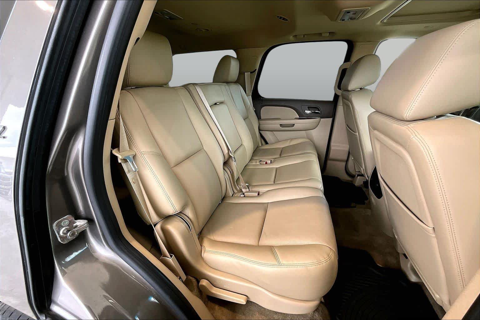 Used 2011 Chevrolet Tahoe LTZ AWD/4WD image 21