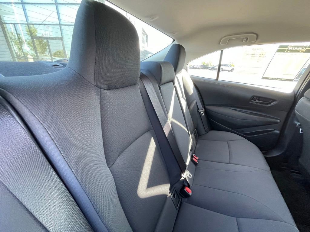 Used 2022 Toyota Corolla LE FWD image 27