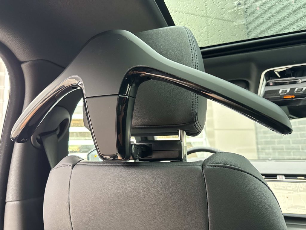 New 2026 Land Rover Range Rover Velar S AWD/4WD image 17